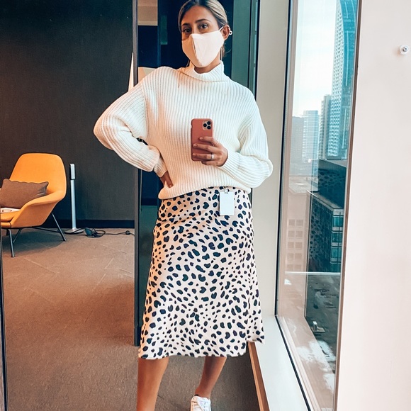 Meet your Posher, Meritt - Picture 3 of 5